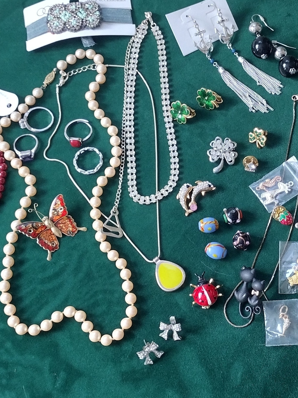 Lot Assorted Women Jewelry and Craft Details